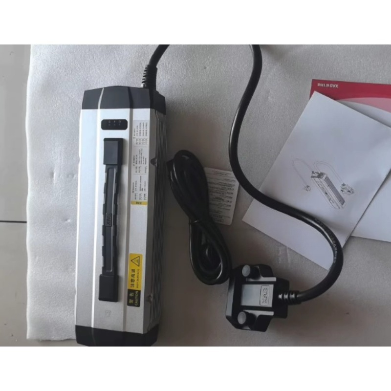 CM13600 Ladegerät für 21-25yea – Drone Charger Bewertung und Preis
